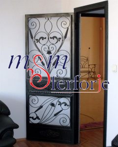 023 DEKORATİF BALKON KAPILARI