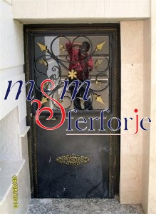 004 FERFORJE DEKORATİF SAC KAPILAR