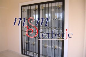 025 DEKORATİF BALKON KAPILARI
